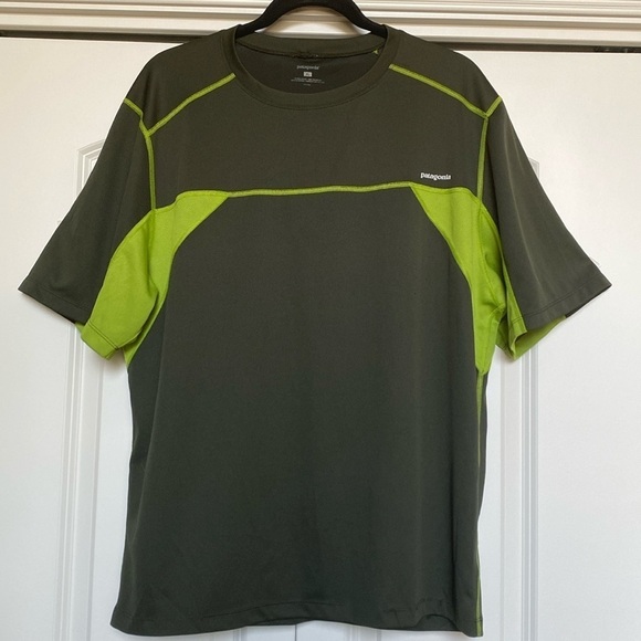 Patagonia Other - Patagonia Men’s short sleeve shirt green breathable lightweight Activewear XL
